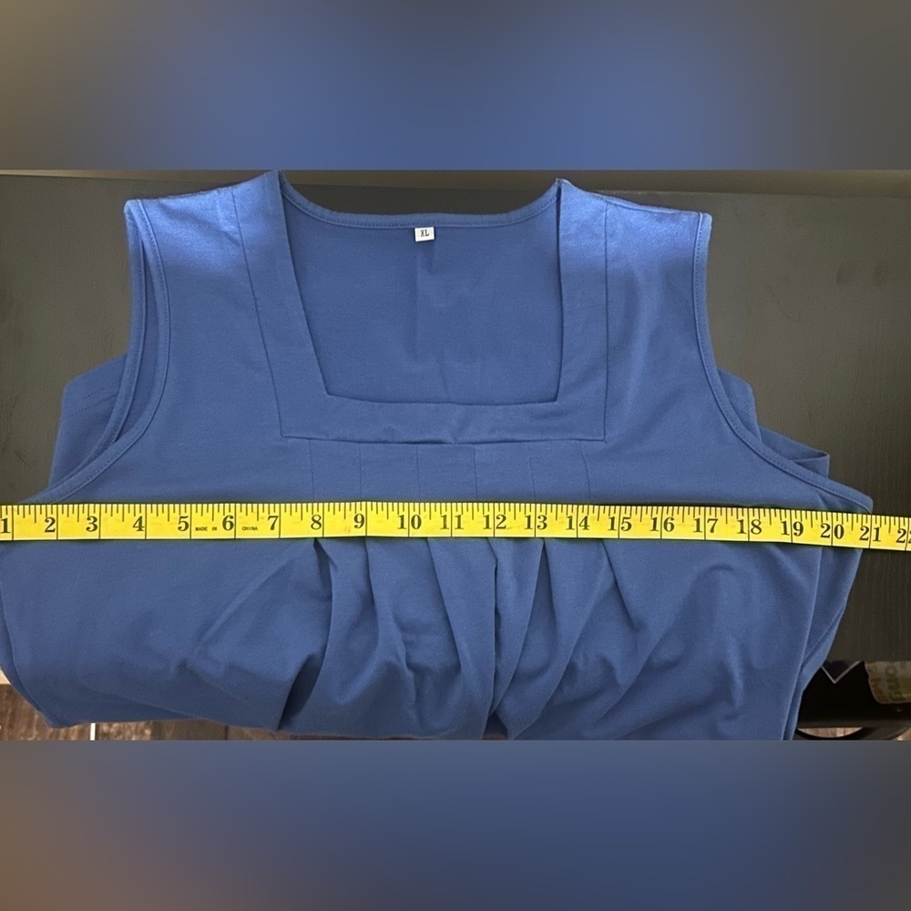 XL - Square Neck Tank - Picture 3 of 4